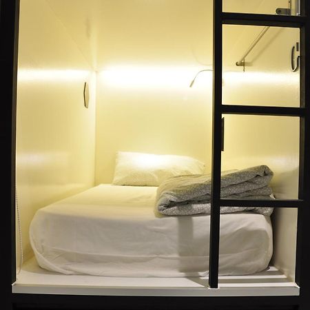 Beary Nice Pod Hostel Singapore Exterior photo